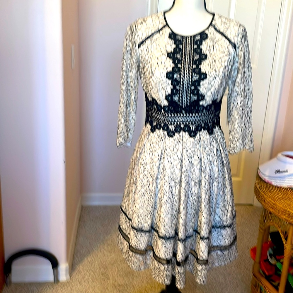 Black and white lace cocktail evening dress size 6 petite with tags